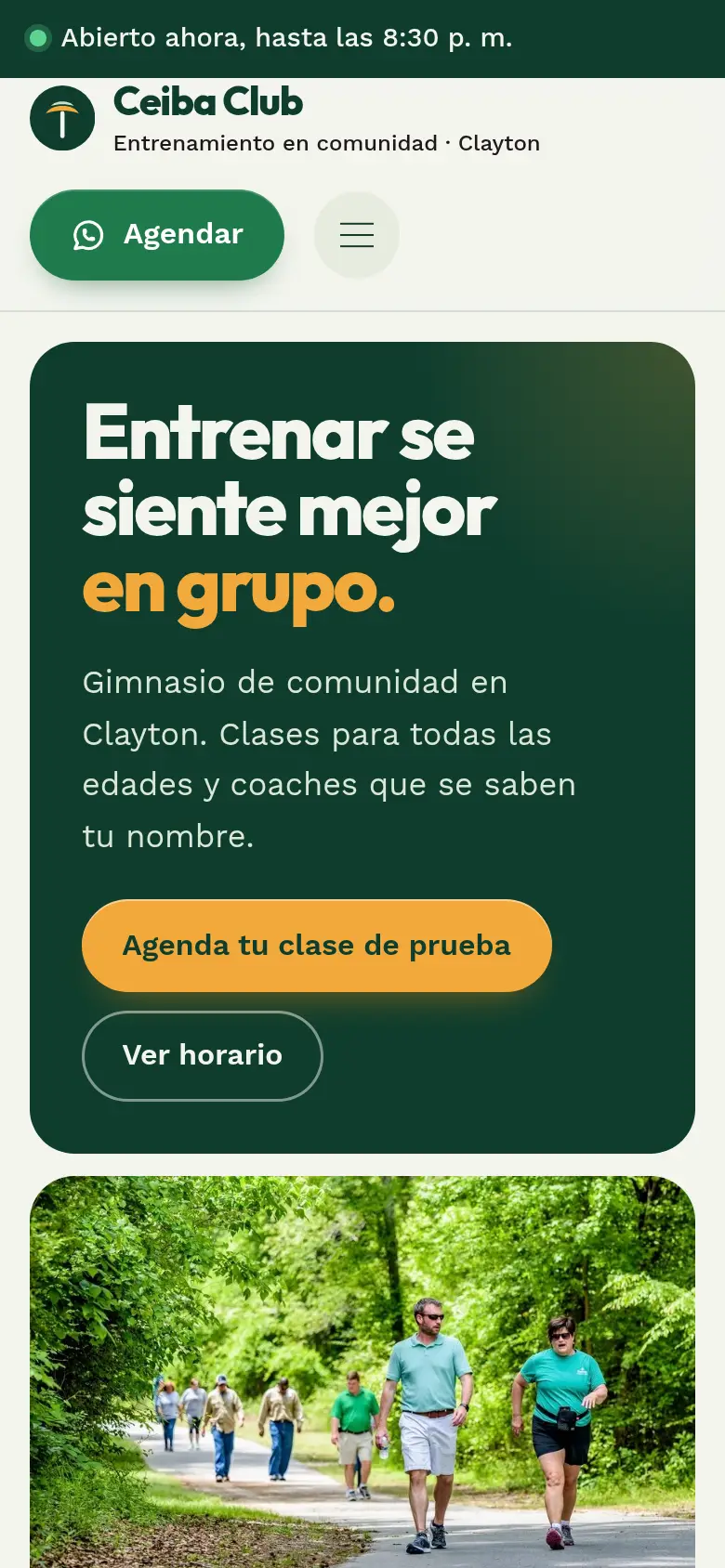 Vista móvil de la demo Ceiba Club, con el titular "Entrenar se siente mejor en grupo" y botón para agendar la clase de prueba